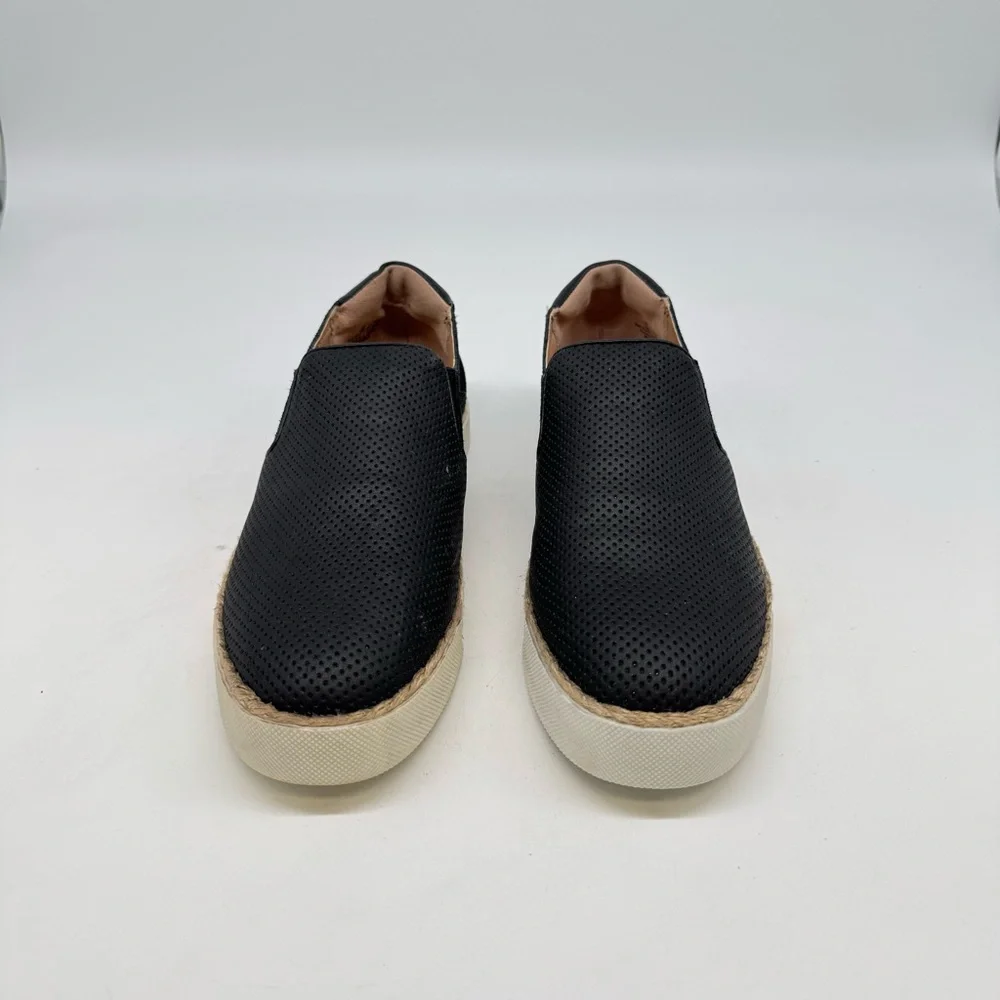 Sam Edelman Women’s Black Slip-On Sneakers – Size 9M - Picture 2 of 8